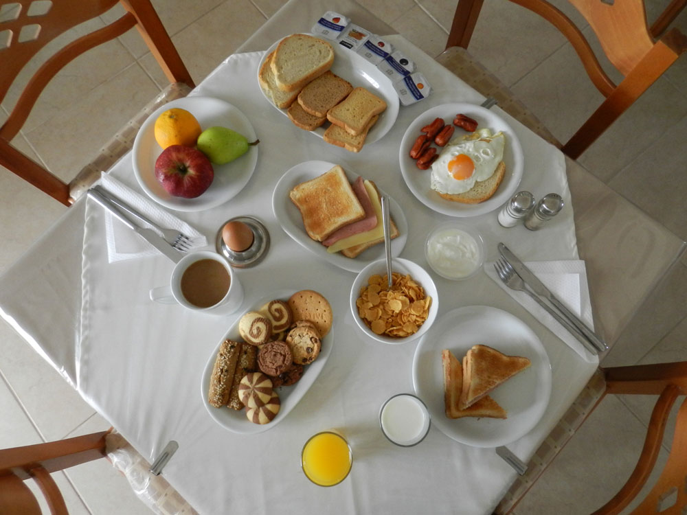 Breakfast at Prezanis rooms